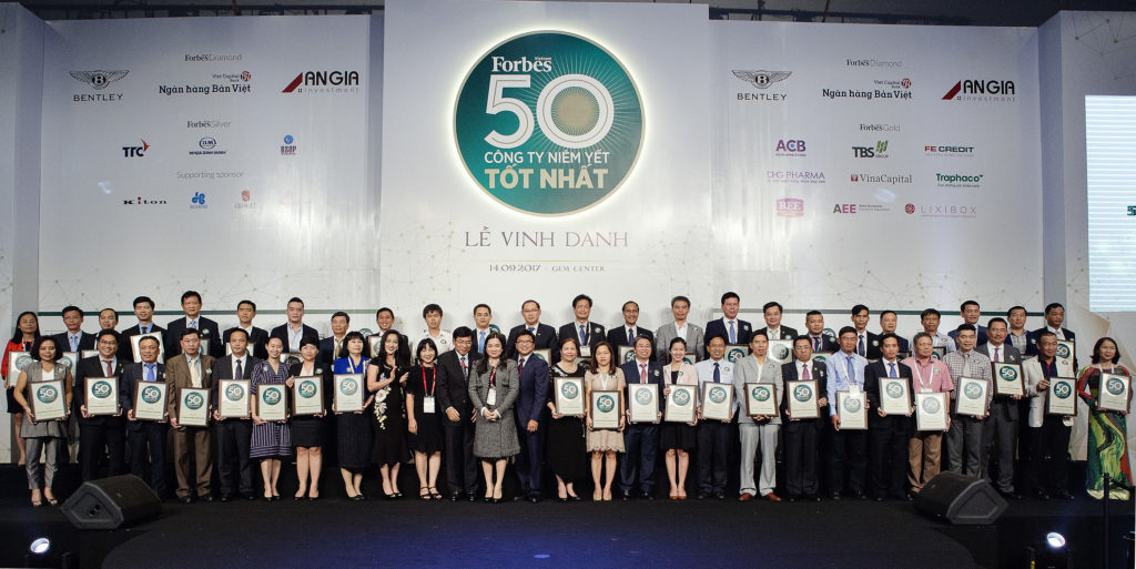 Forbes Việt Nam vinh danh top 50 doanh nghiệp niêm yết tốt nhất năm 2017