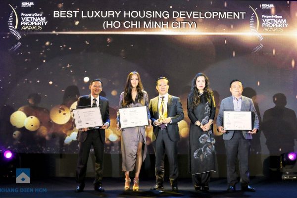 Đại diện các đơn vị nhận giải thưởng: Khang Điền - Capitaland - Kiến Á - Khang Điền HCM