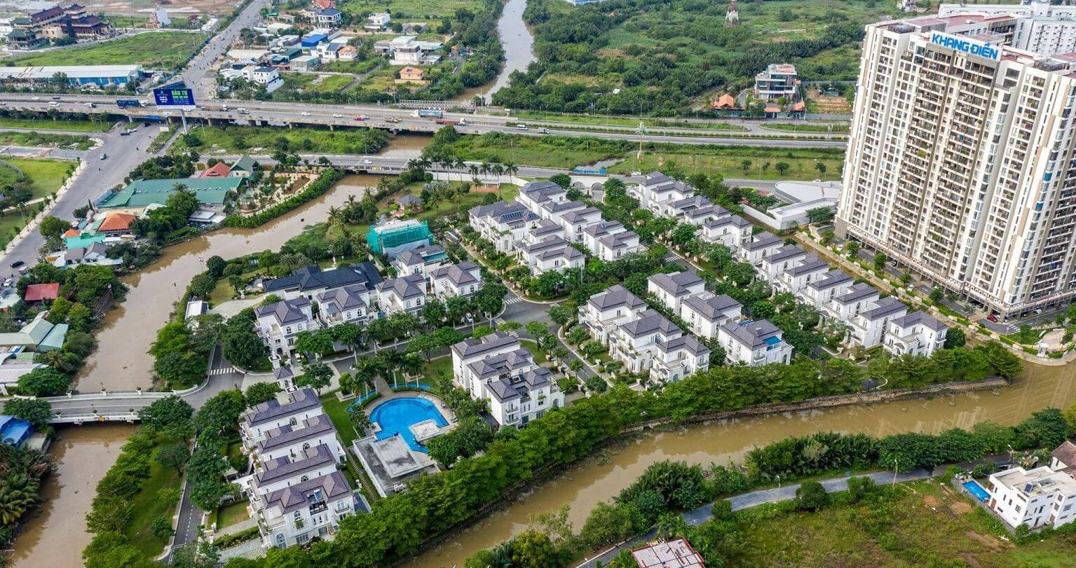 Khu biệt thự The Venica Khang Điền được thiết kế 3 mặt giáp sông tạo lên không gian riêng biệt